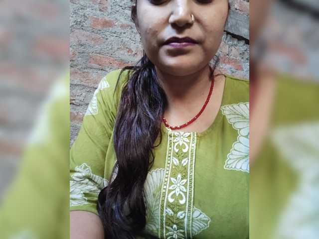 Soniya143 live cam on BongaCams