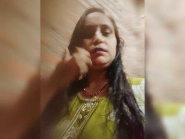 Soniya143 live cam on BongaCams