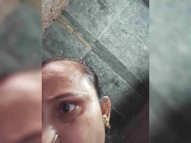 Soniya143 live cam on BongaCams