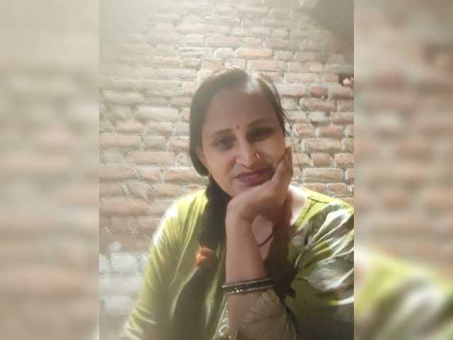Soniya143 live cam on BongaCams