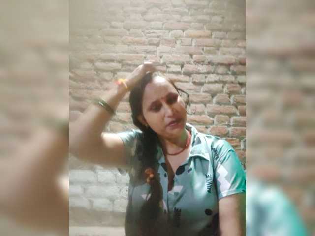 Soniya143 live cam on BongaCams