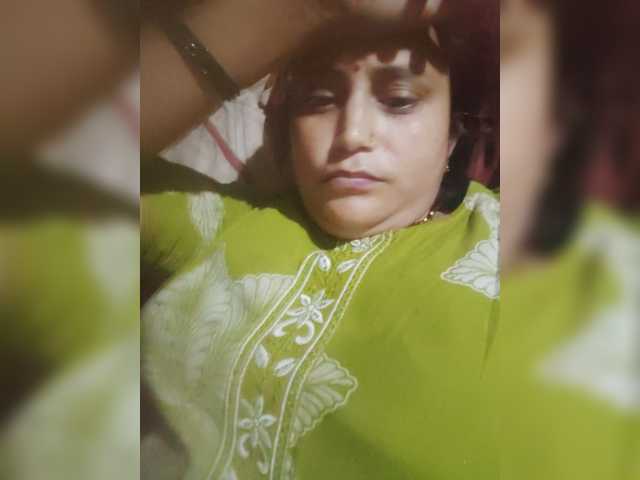 Soniya143 live cam on BongaCams