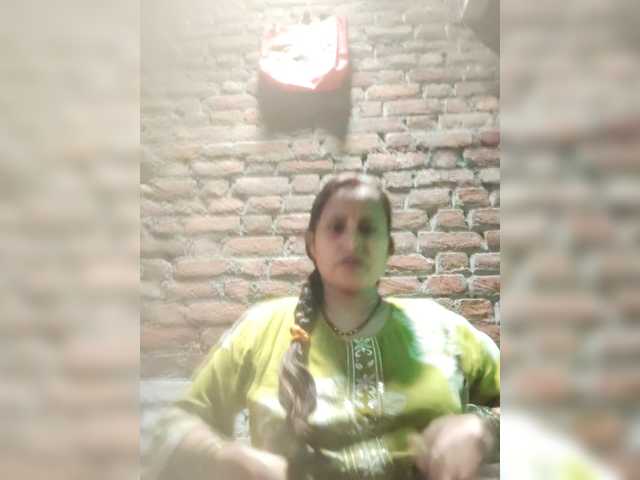 Soniya143 live cam on BongaCams