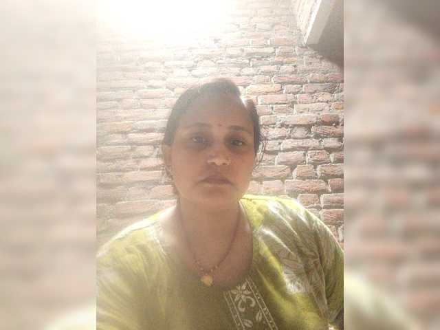 Soniya143 live cam on BongaCams