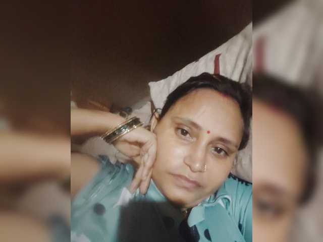 Soniya143 live cam on BongaCams