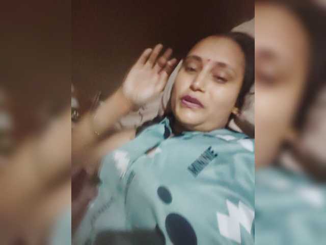 Soniya143 live cam on BongaCams