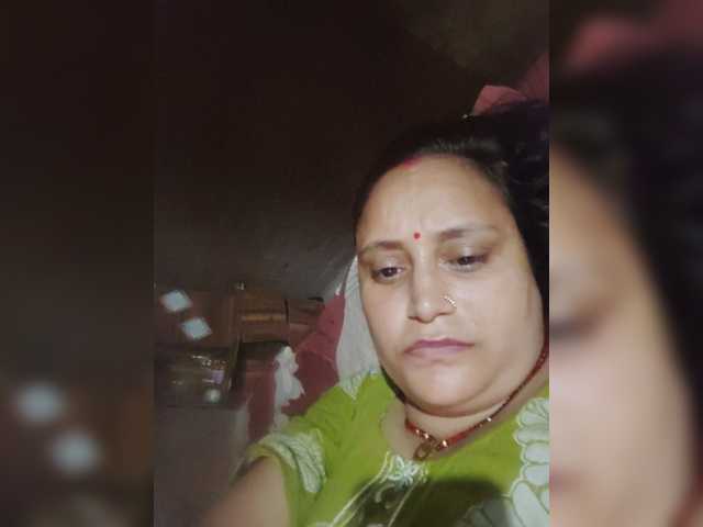 Soniya143 live cam on BongaCams
