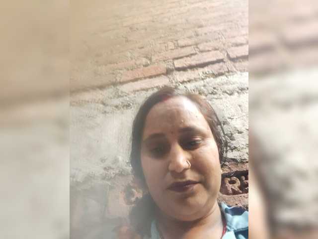 Soniya143 live cam on BongaCams