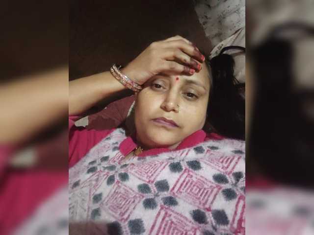 Soniya143 live cam on BongaCams