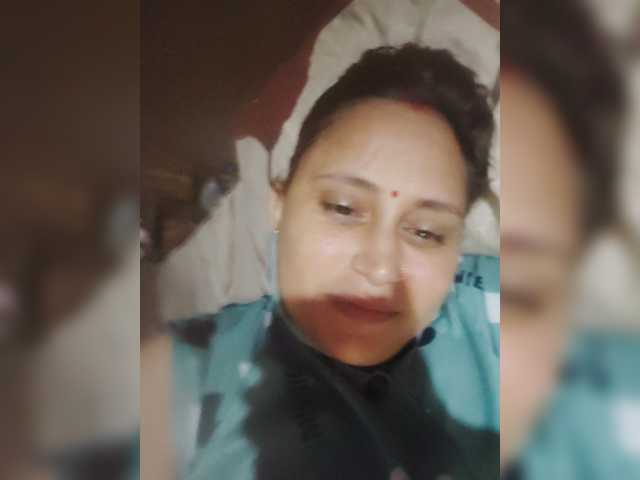 Soniya143 live cam on BongaCams