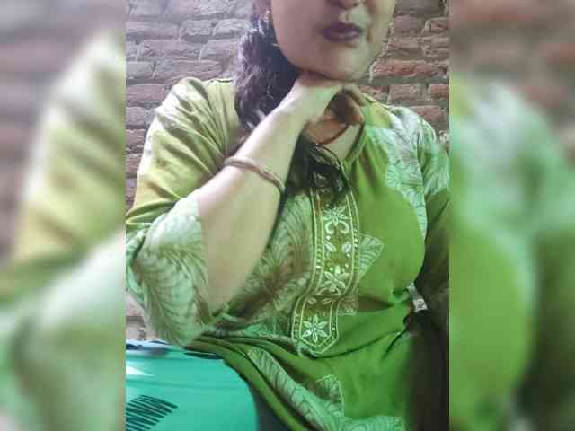 Soniya143 webcam