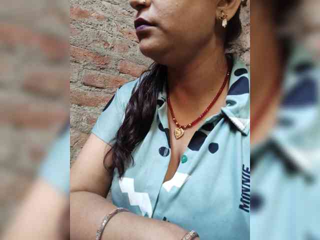 Soniya143 webcam