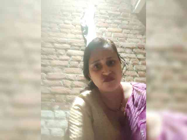 Soniya143 webcam
