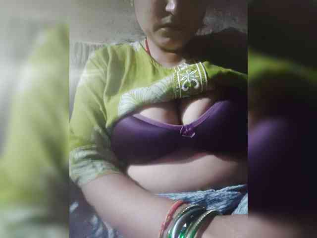 Soniya143 webcam