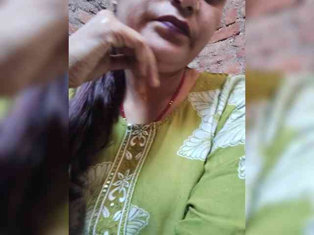 Soniya143 webcam