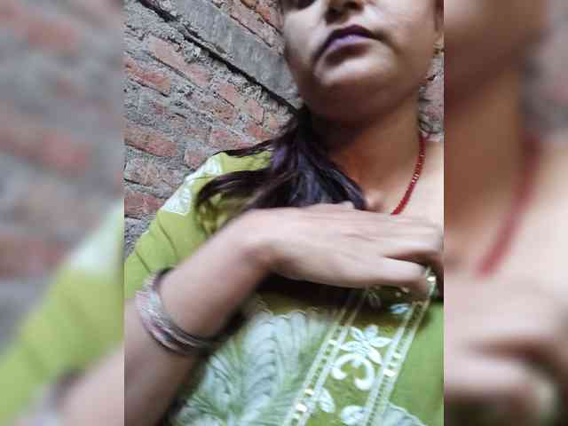 Soniya143 webcam