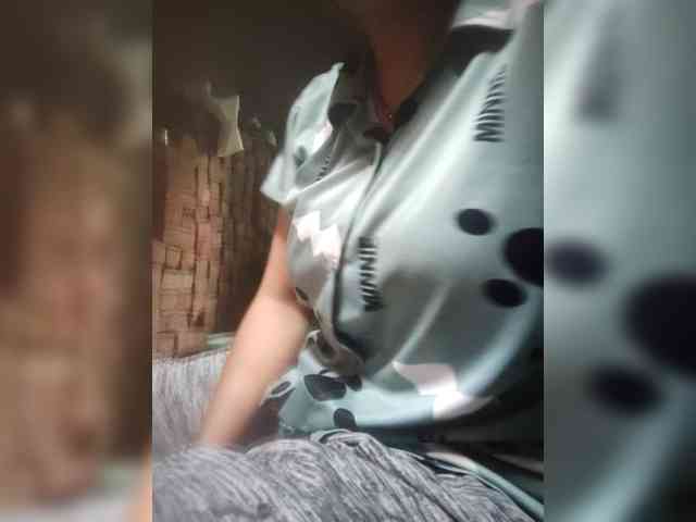 Soniya143 webcam