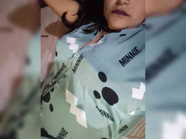 Soniya143 webcam