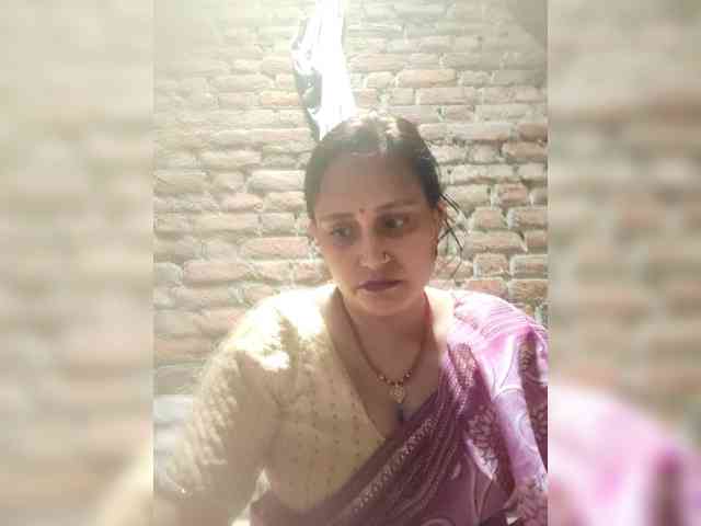 Soniya143 webcam