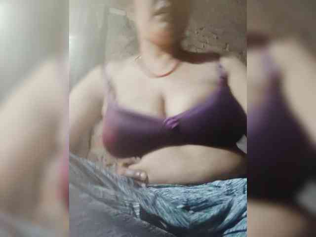 Soniya143 webcam