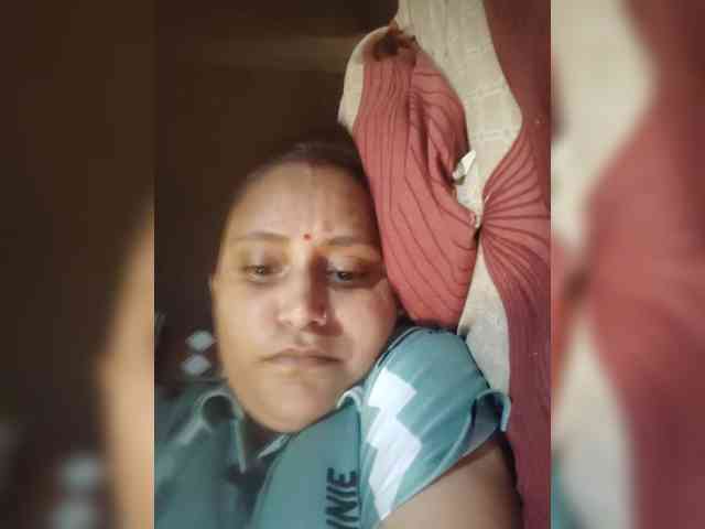 Soniya143 webcam