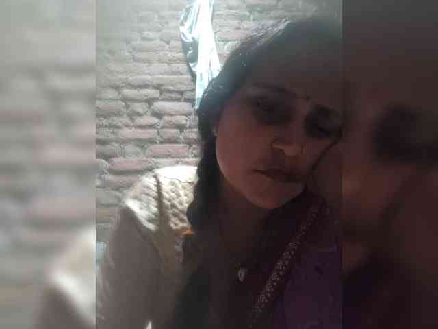 Soniya143 webcam