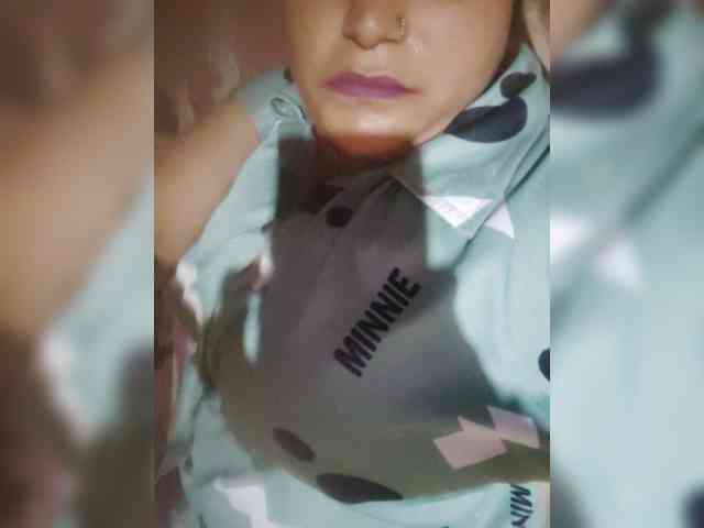 Soniya143 webcam