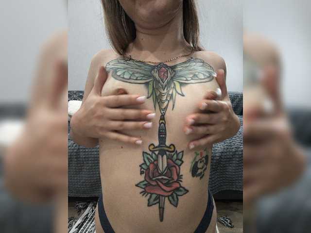 Sweetpies live cam on BongaCams
