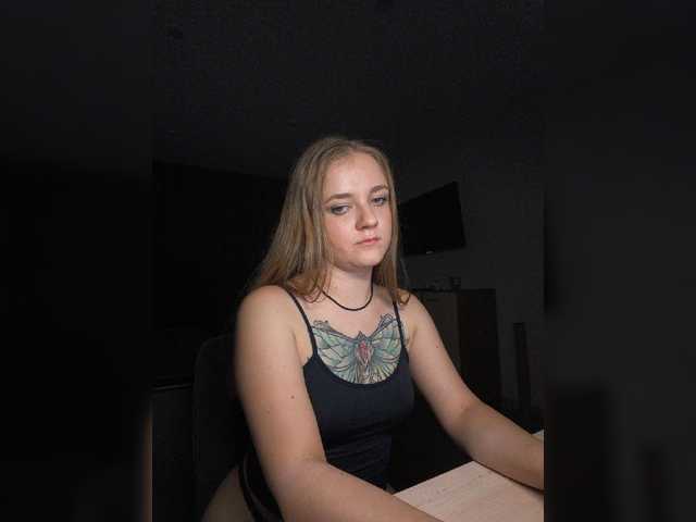 Sweetpies live cam on BongaCams