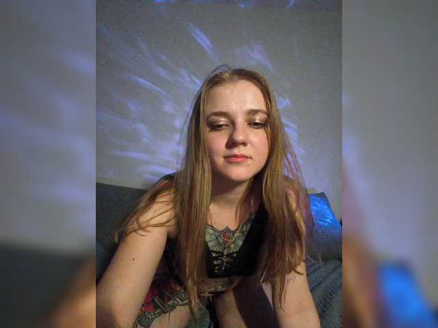 Sweetpies live cam on BongaCams