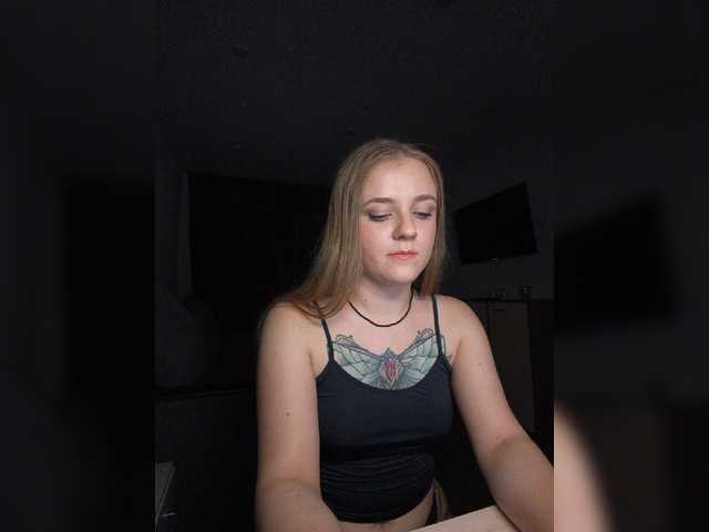 Sweetpies live cam on BongaCams