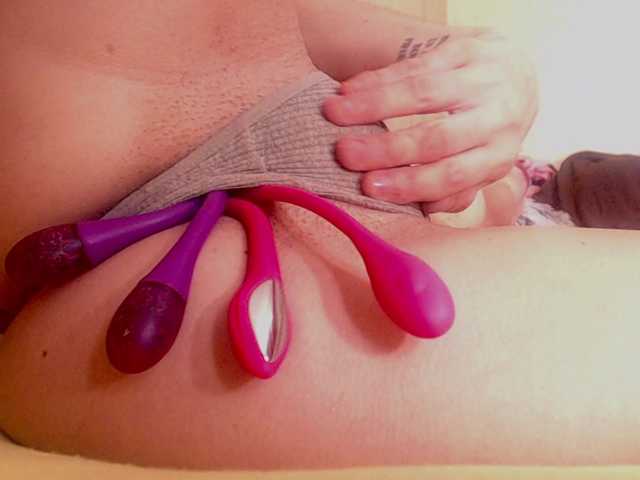 squirterforyou live cam on BongaCams