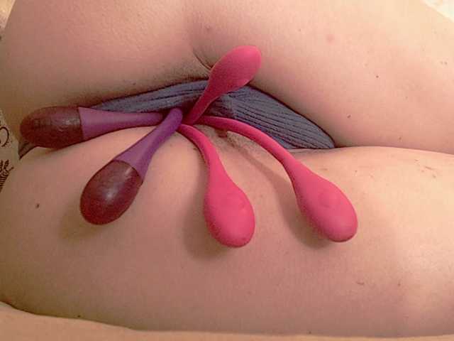 squirterforyou live cam on BongaCams