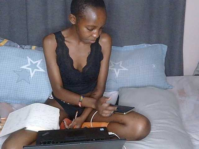 Gianna live cam on BongaCams