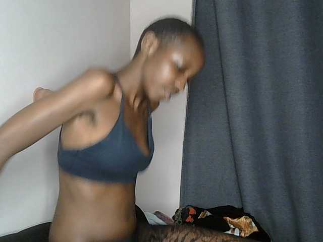Gianna live cam on BongaCams