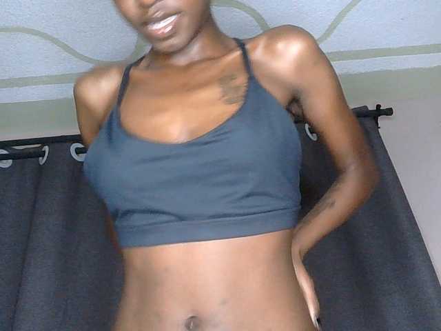 Gianna live cam on BongaCams