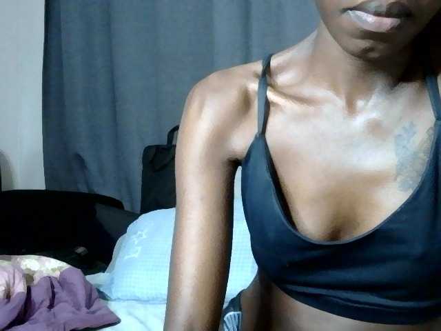 Gianna live cam on BongaCams