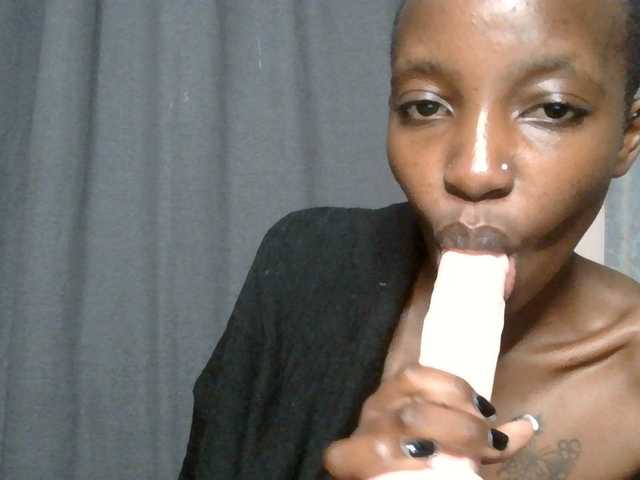 Gianna live cam on BongaCams