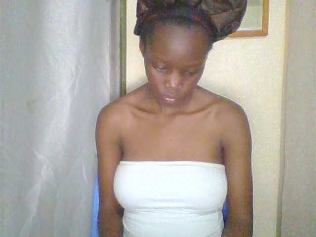 Prettygurl4 live cam on BongaCams