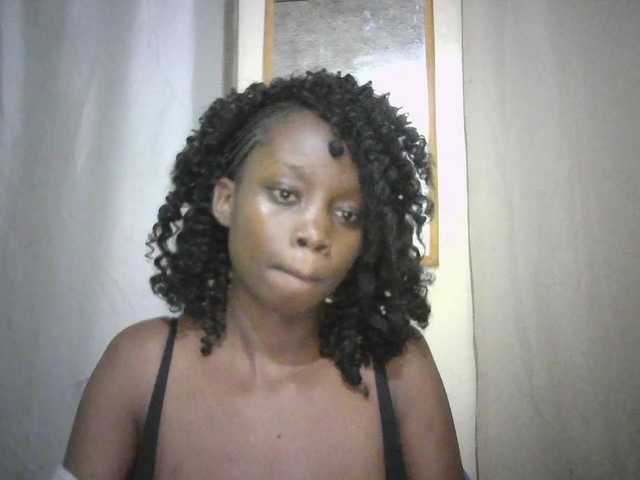Prettygurl4 — live female cam