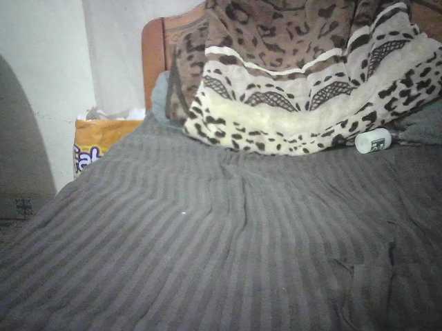 Prettygurl4 live cam on BongaCams