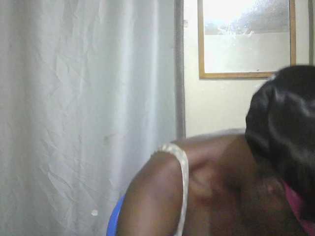 Prettygurl4 live cam on BongaCams
