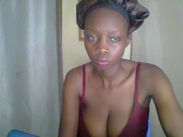 Prettygurl4 live cam on BongaCams