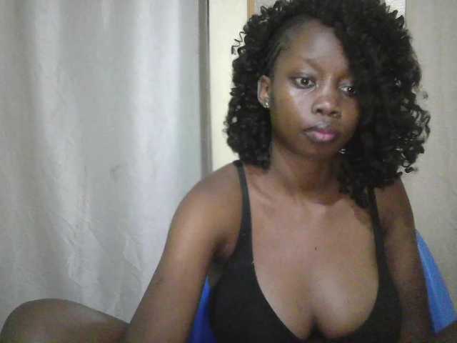 Prettygurl4 — live female cam