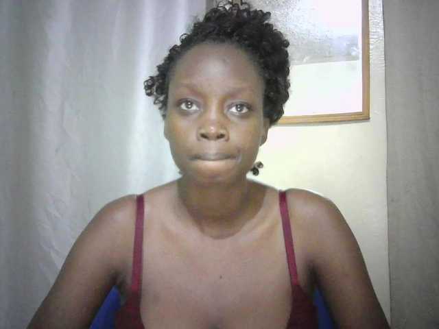 Prettygurl4 live cam on BongaCams