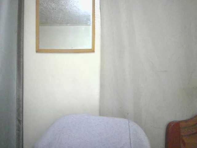 Prettygurl4 live cam on BongaCams