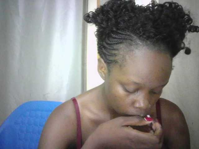 Prettygurl4 live cam on BongaCams