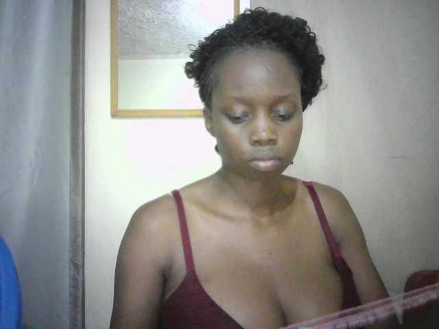 Prettygurl4 live cam on BongaCams