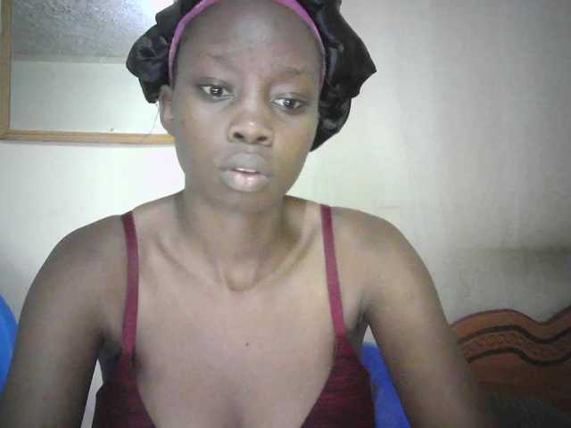 Prettygurl4 live cam on BongaCams