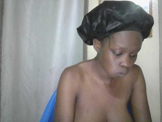 Prettygurl4 live cam on BongaCams